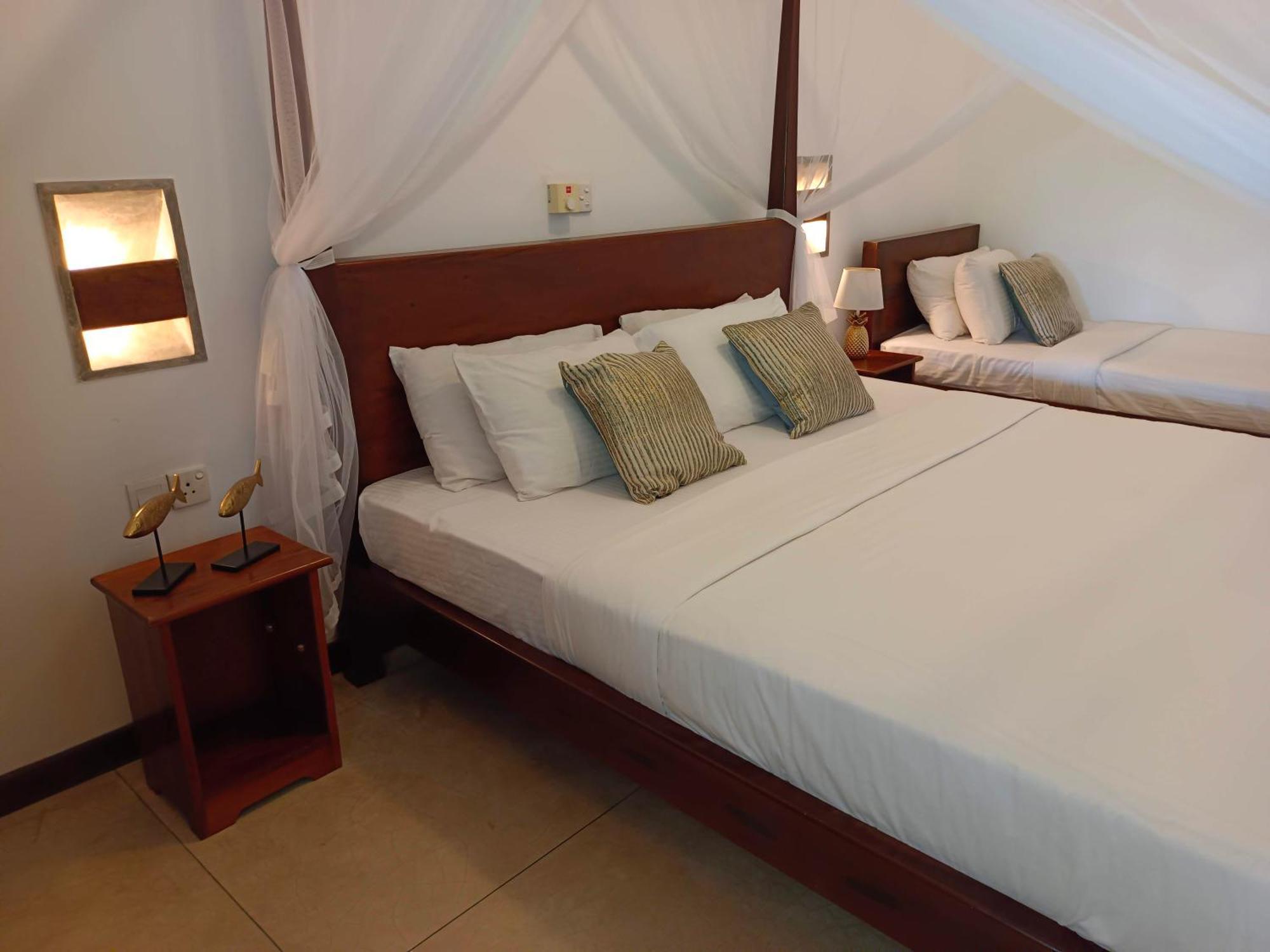 Hotel Weligama Ocean Breeze Exterior foto